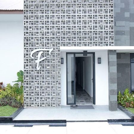 Reddoorz Plus Near Unimed Medan Exterior foto