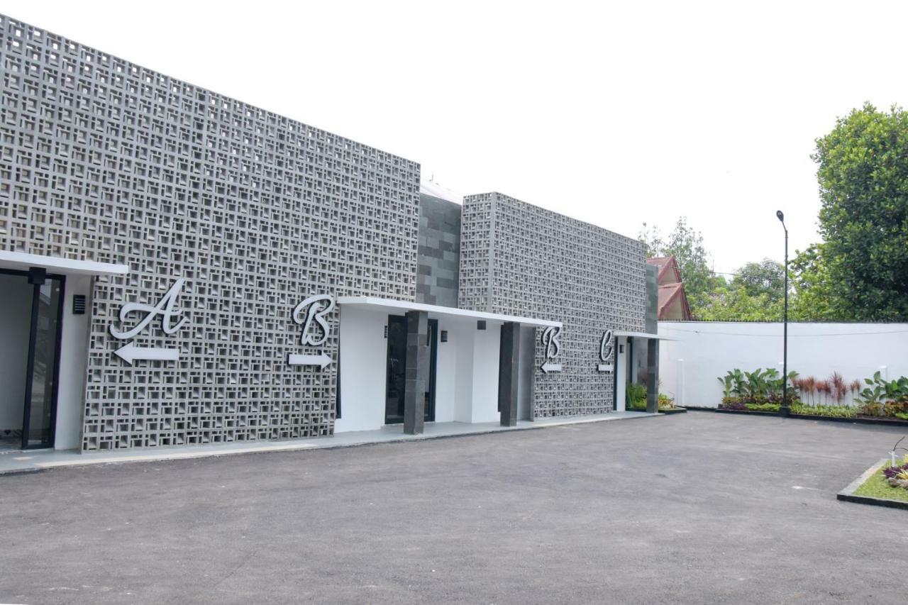 Reddoorz Plus Near Unimed Medan Exterior foto